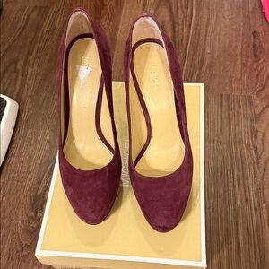 Pre loved Michael Kors Burgundy Suede Heels